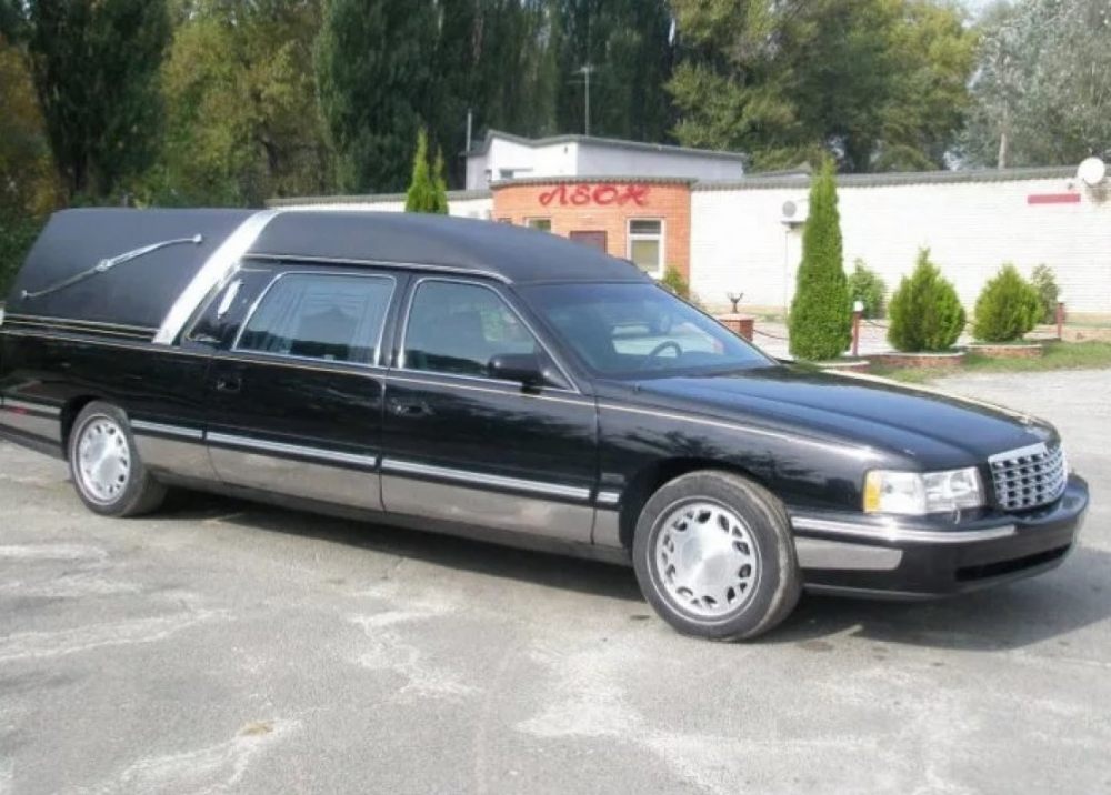 Катафалк Cadillac DeVille взять в аренду, заказать, цены, услуги - Саранск