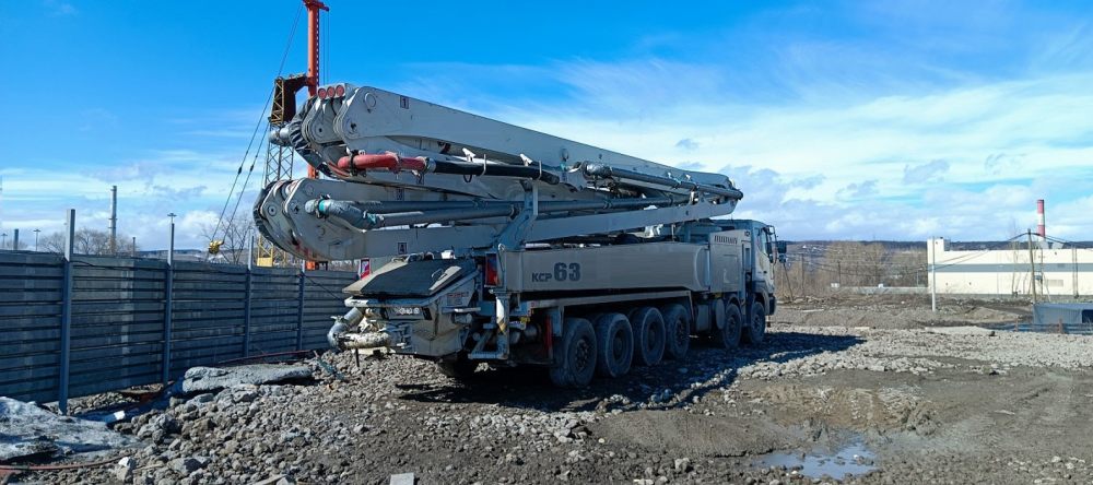 Бетононасос Услуги бетононасоса КСР-63 с длиной подачи до 63 метров взять в аренду, заказать, цены, услуги - Саранск