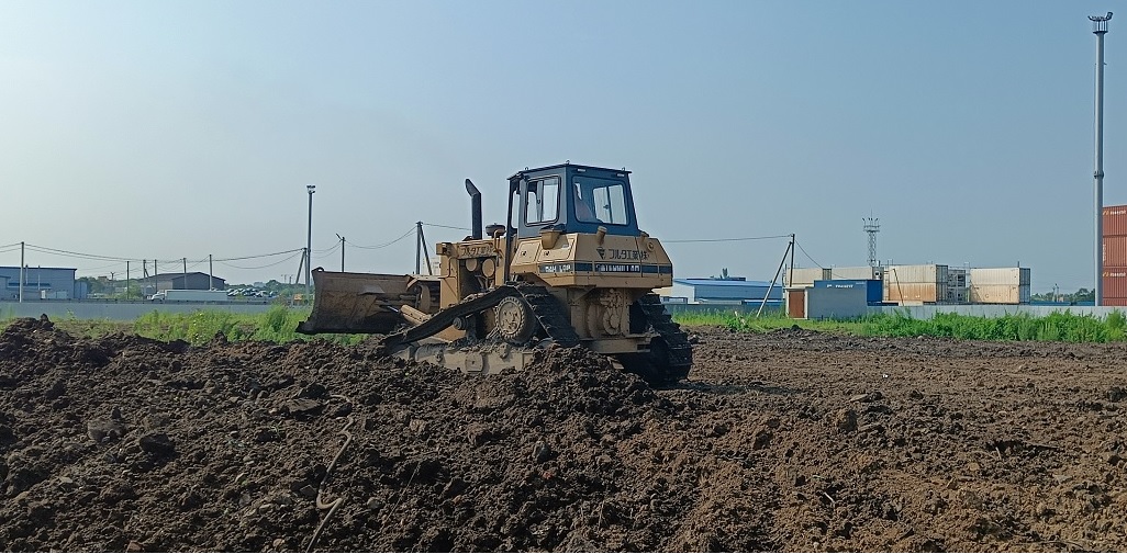 Услуги по рытью котлованов в Саранске Бульдозер и экскватор роют и копают котлованы в Саранске