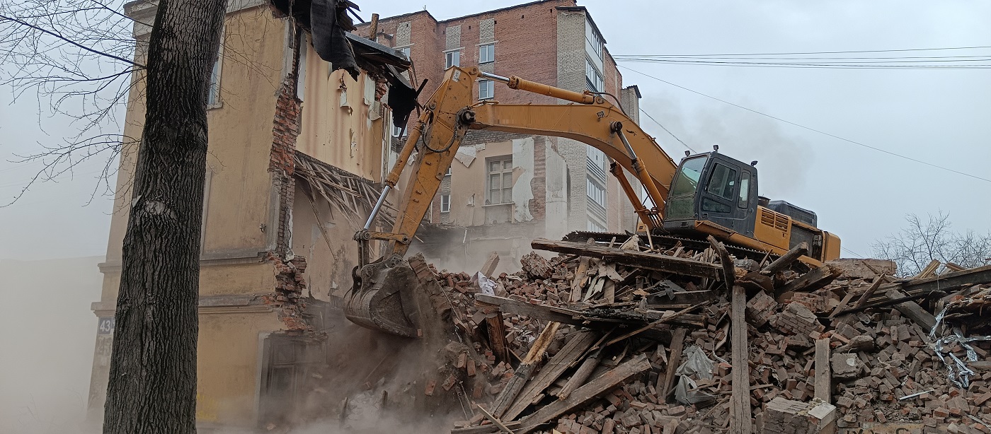 Услуги по сносу и демонтажу старых домов, строений и сооружений в Ромоданово